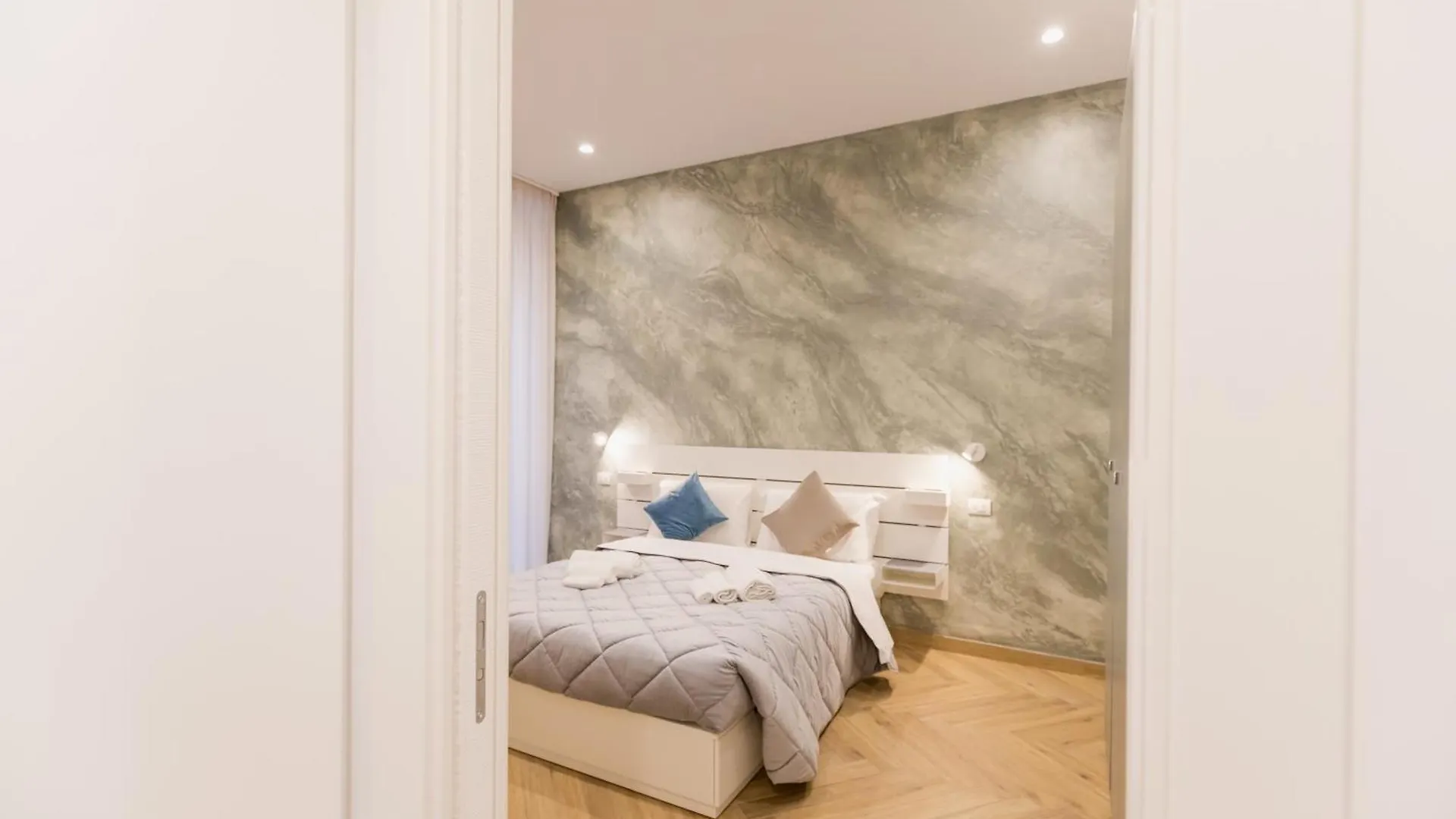 Dado Apartment Naples 0*,  Italy